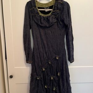 Very nice dress Simon Chang to sale